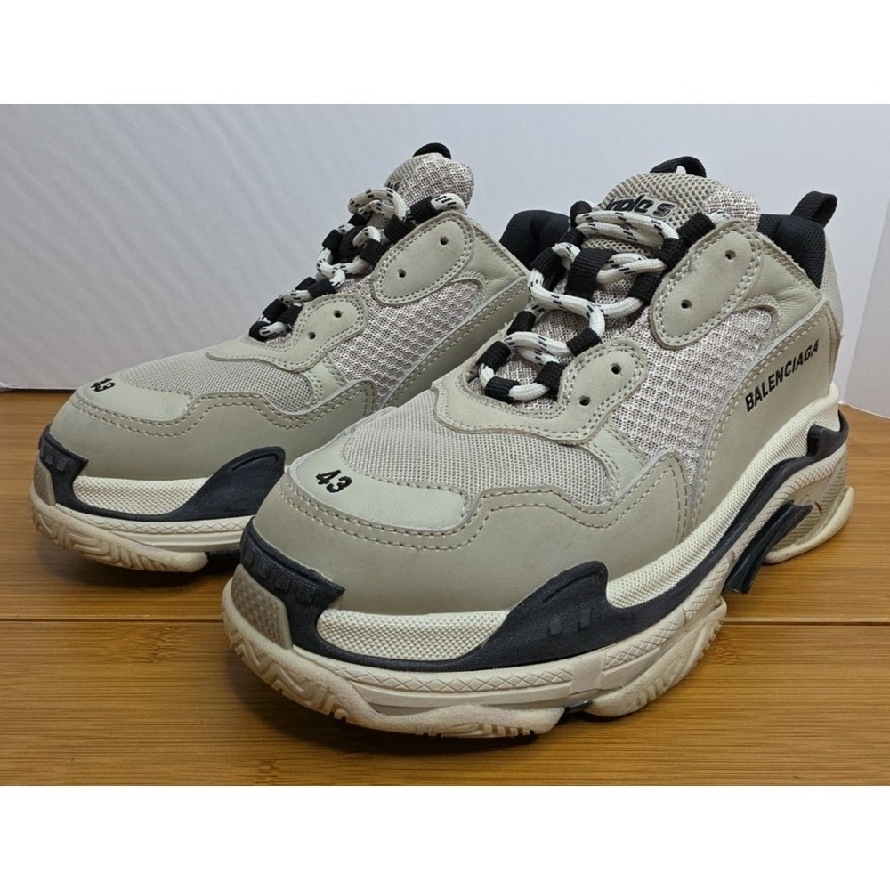 Balenciaga Triple S Sneakers Mens 43 Beige Cream Black Chunky Dad Shoes 533882